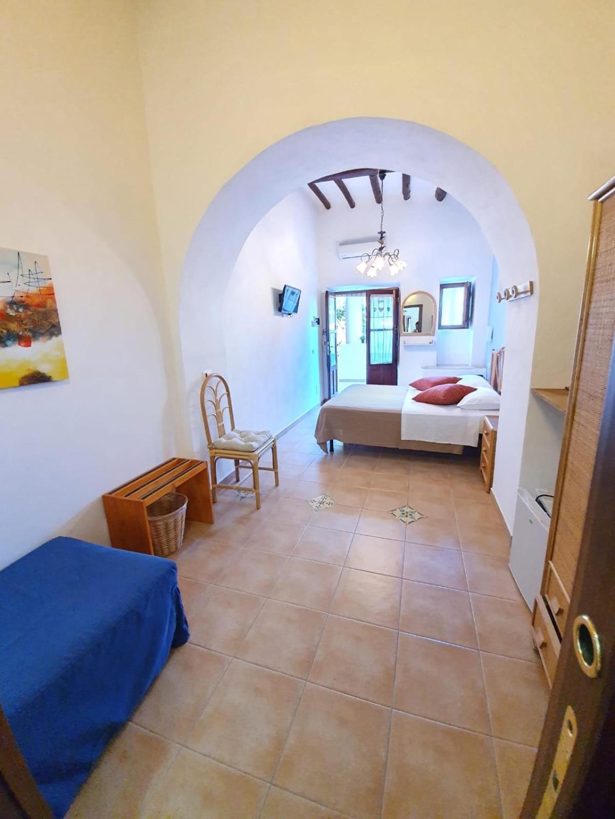 B&B La Goletta Di Salina Santa Marina Salina Værelse billede