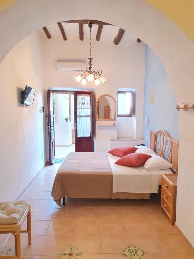 B&B La Goletta Di Salina Santa Marina Salina Eksteriør billede